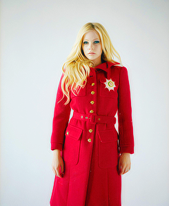 bellefrenches-blog:  Favorite photoshoots 2006: Vanity Fair &amp; Nylon magazine. 