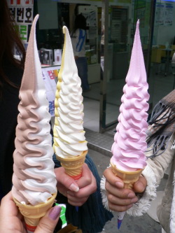 corrrupt:  yougoanda:  can I just pls go to Korea or wherever the fuck this is to buy some of these?  but what if i get full before i reach the cone 