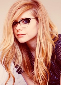 abbey-r:  “Her feelings she hides,her dreams she can’t find. She’s losing her