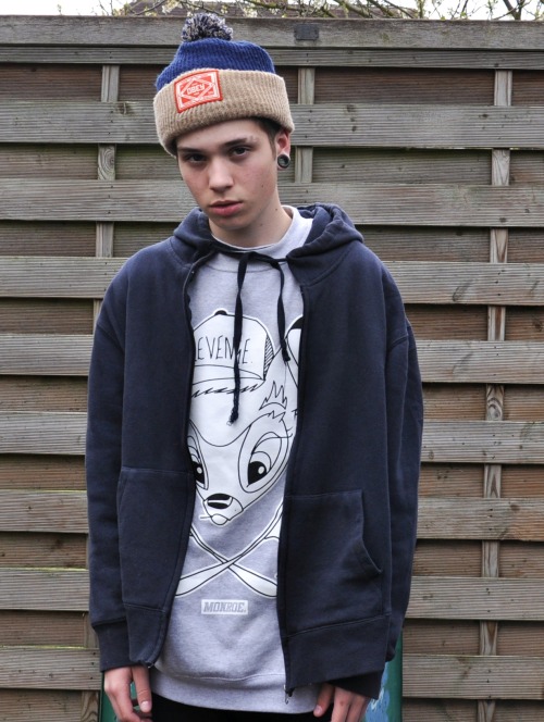 heylittleslut:  skate,girls,boys,random blog 