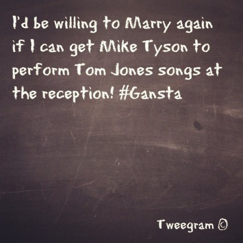 #random #MikeTyson #TomJones #music  (Taken with instagram)