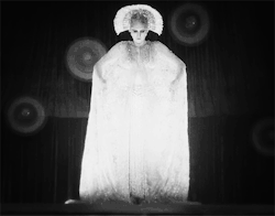 https://69.media.tumblr.com/tumblr_m2n0wxUtWj1qcd6r7o1_r1_500.gif