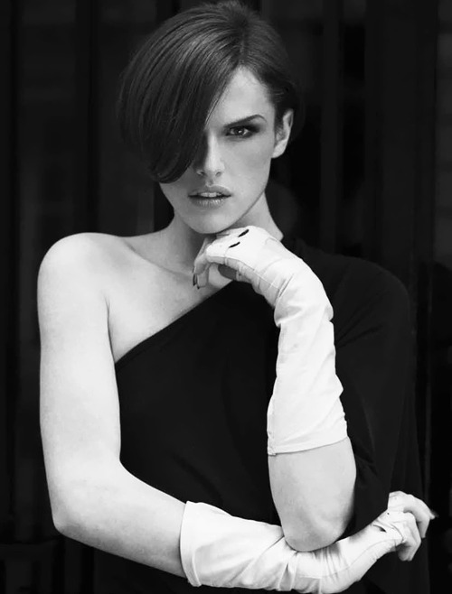 katalepsja:  Model: Alexandre Wetter  “Woman like me” editorial by Nikky Chicanot