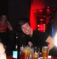 megustaharrystyles:   Harry and Zayn partying 