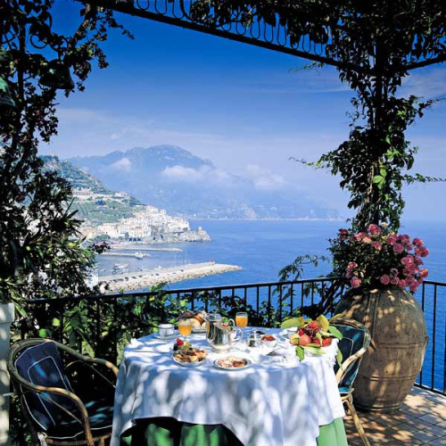 Amazing view from Hotel Santa Caterina on Amalfi Coast, Italy (by Travelive).