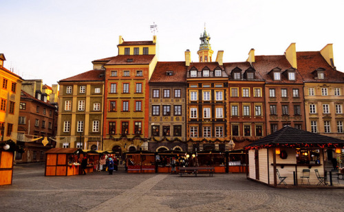 illusionwanderer: Warsaw old town by The Globetrotting photographer on Flickr.