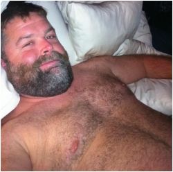 fhabhotdamncobs:  bearslick:  this guy looks like my high school gym teacher.. *swoons*     W♂♂F     (WARNING!   Men’s men)  