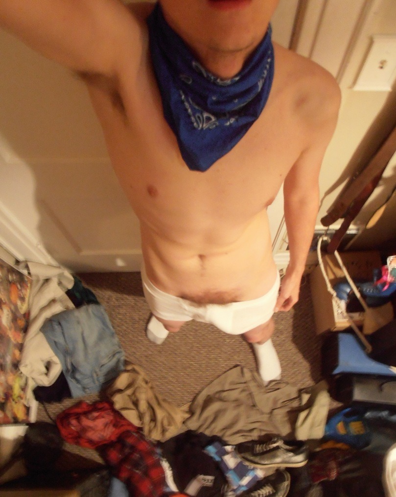 bossyboys:  boy … your room is a mess … but your bandana is cute …  unabridgedmonster: