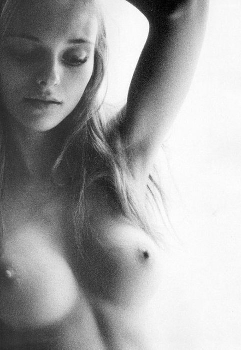 http://ohmyboobs.tumblr.com/post/22958801805