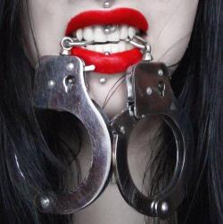 blahblechblarg:  Handcuffs are so unforgiving,