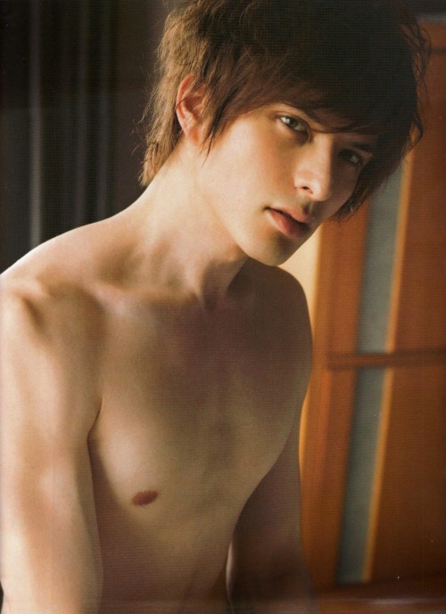 unpleasantlypleasant:  Yuu Shirota for An•An    *_* uhm….just lost all train of thought ….his shorts r…..hum ….what?