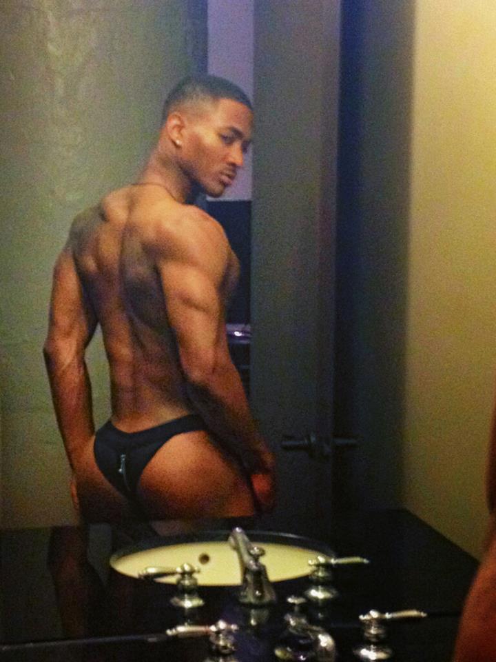 twistandturns:   ASS SO PHAT, Need a LAP DANCE!  :-)  http://twistandturns.tumblr.com/