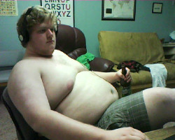 360cub:  gustafvus1815:  A while back someone said that I should post a pic of me playing vidya gamez AND being shirtless. Well here you go! ;)  … Wow….