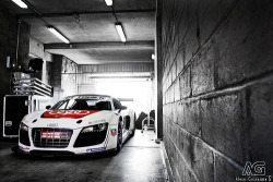 onlysupercars:  crash—test:  Audi R8 LMS (by Alexis Goure)  