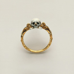 If I ever decided to get married, this would be the wedding ring.