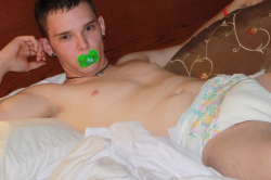 diaperstud:  Nice and dry, and ready to play!