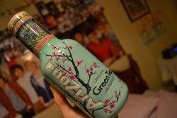 dc-sh0es:  I love this Arizona bottle 