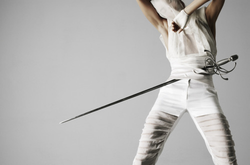 bb-goose:tributary:art-of-swords:Fencing PhotographySource &amp; Copyright: Rasmus Mogensen when i f