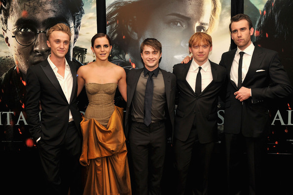 tomfeltonandjadeoliviagordonxoxo:  Tom, Emma, Daniel, Rupert and Matthew at the Harry