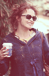 9 Pictures > Helena Bonham Carter Smile 