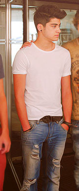 zaaaaaaaaayn para de ser lindo ! *-*