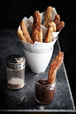 gastrogirl:  chocolate and churros. 