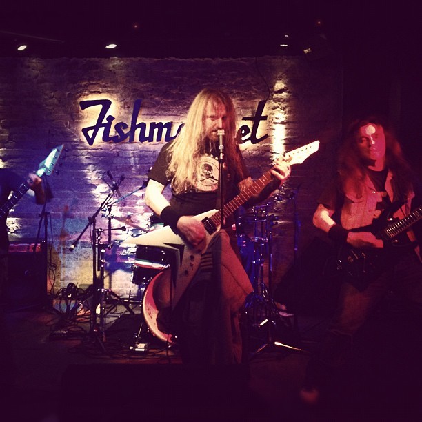 Aironmeiden - #igerspadova #metal#meccanico#italy #live#polworld #gattini  (Scattata