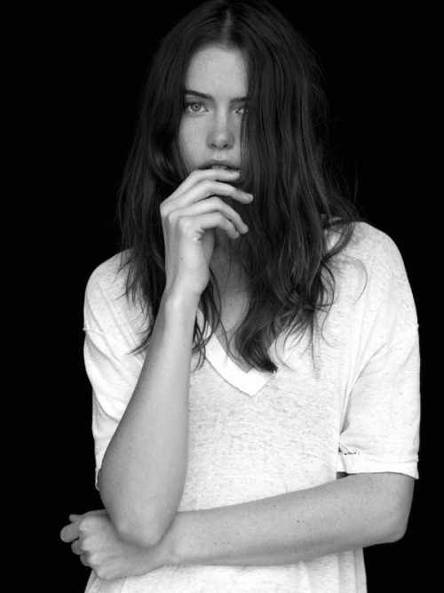 winy-cherry:   nicole by karl rothenberger   