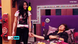 onedirectioninfectionlovers:  YEAH! That’s right! YOU TOLD HER! 