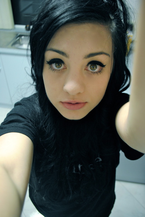 kissingyouviolently:  Have my face just one more time. My eyes look super droopy! 