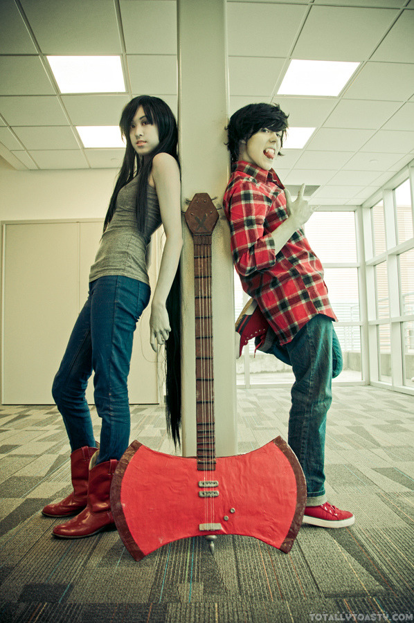 fyeahadventuretime:  marceline- berndormarshall- solo-donophoto- totally toasty 