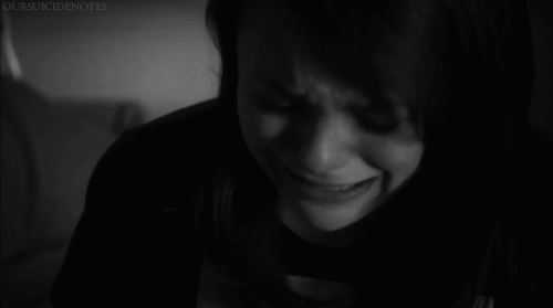 miles quisieramos llorar tranquilas y sin miedo a ser juzgadas de debiles …