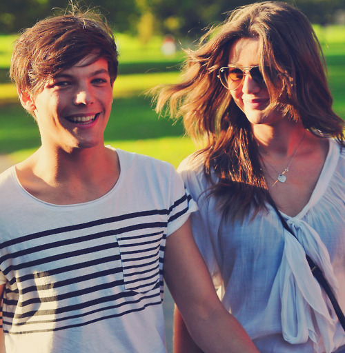 hisirishaccent:  Reblog if you are happy if the boy are. No matter their relationship