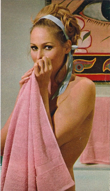  Ursula Andress, Playboy, February 1967, 37-22-35, The Girls of Casino Royale 