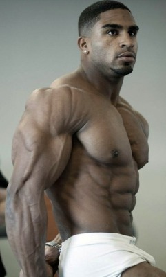 drwannabe:  Quincy Winklaar, Roelly Winklaar’s “little” brother.  [view all photos of Quincy]   Quincy is a very handseome, sexy looking man.  Muscles are awesome - WOOF