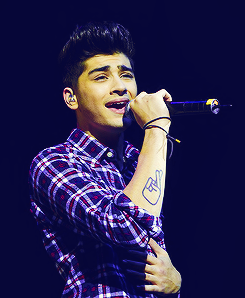 guydirectioners:  Zayn Malik : Up All Night