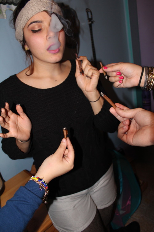 yakuz7a:  face all them blunts