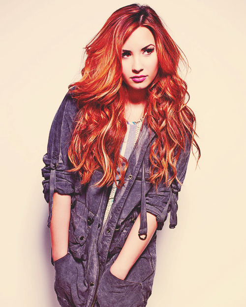 yo también quiero el pelo largo y tan rojo como ya lo tengo &lt;3 :(