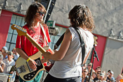 camyya:  Warpaint @ Make Music Pasadena (06.19.10) © Jeff Koga