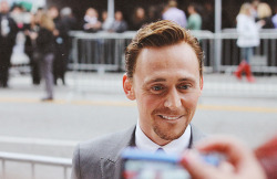 hiddlestonrobot:   