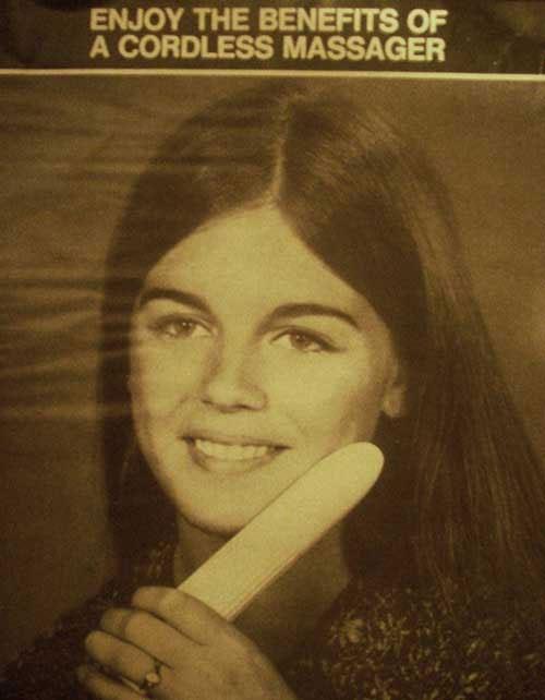 itwasntaprettypicture:  hockey-teeth:  Even us Pirates cant keep up with the power of “A cordless massager”……Damn you technology!!!!!  hmmm, I never thought to use it on my face before.  I hear it’s also used for back massages. But I bet