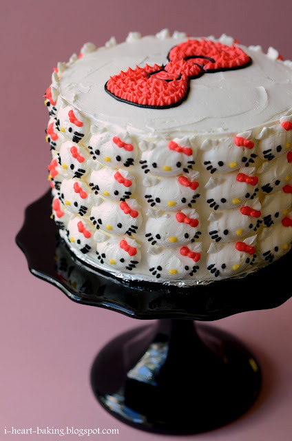 gastrogirl:  hello kitty ombre cake.  CAN THIS BE A &ldquo;CONGRATS DONNA, YOU