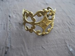 Antique Vine Ring - Paris Heroin Stars&rsquo; Boutique