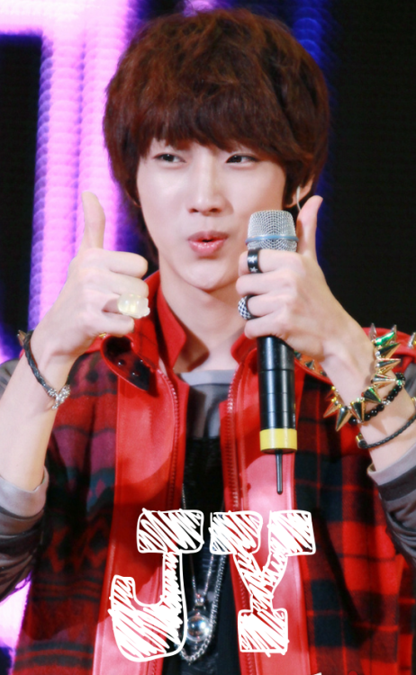 jindeulchan-blog:  Only JY~ <3 