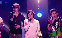 fuckyeahwanderection:  X-Factor Final Group Performance: What A Feeling [x] 