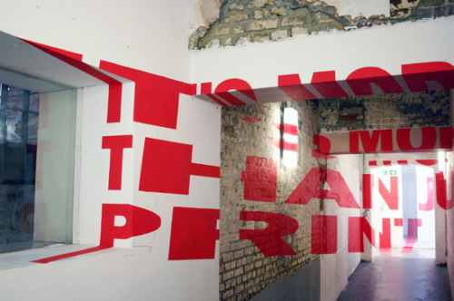 showslow:  Joseph Egan created this extremely cool and eye-cathing ‘Anamorphic Typography’ installation together with some of his fellow students from Chelsea College of Art & Design. Their inspiration came from Felice Varini, who is a master