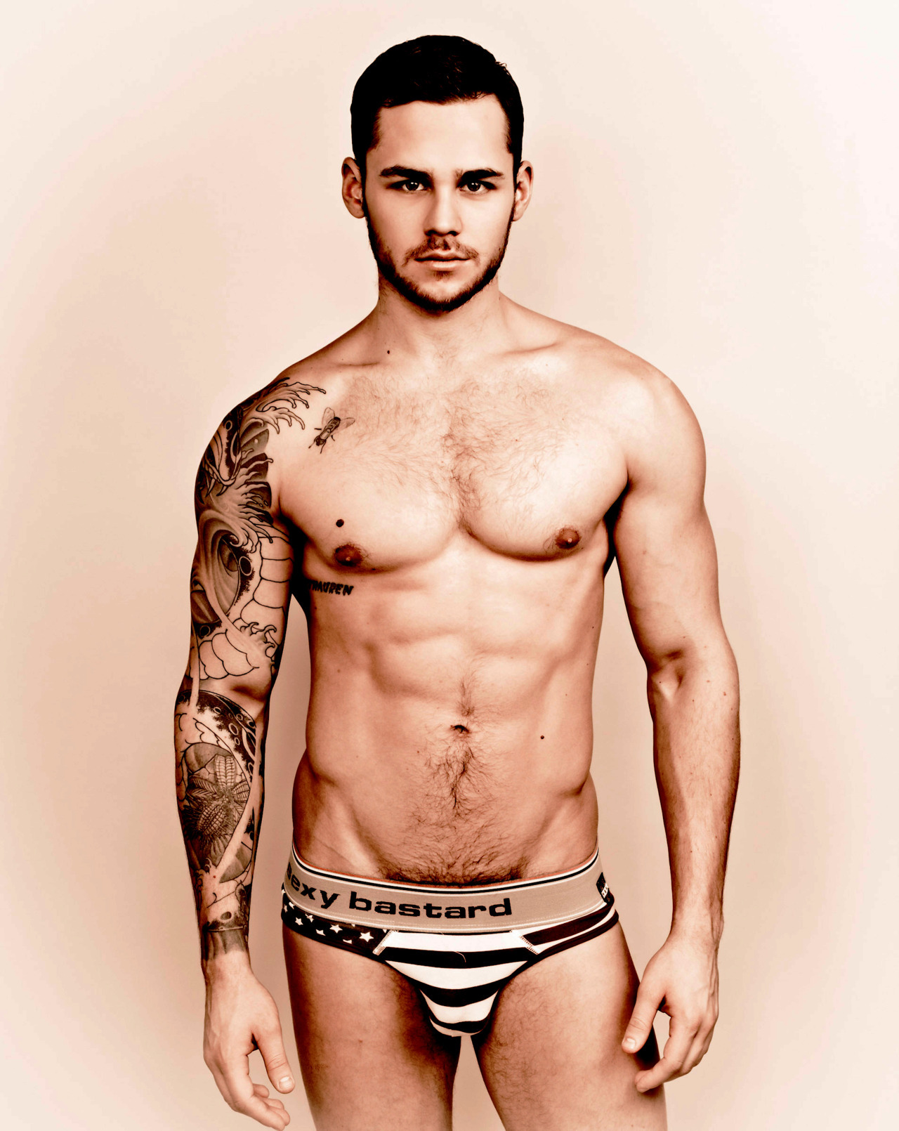 multiplepolarityhavoc:  I am in love with this man