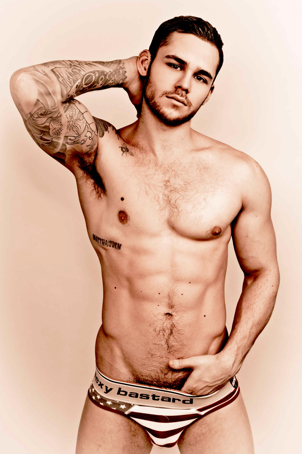 multiplepolarityhavoc:  I am in love with this man