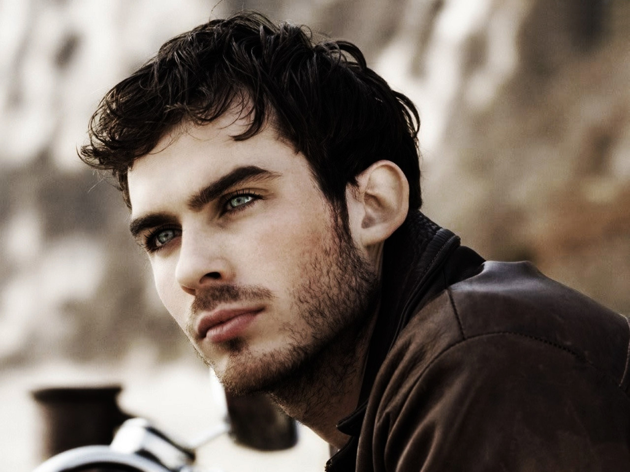 hotsouls:  Ian somerhalder, look at his beautiful face! 