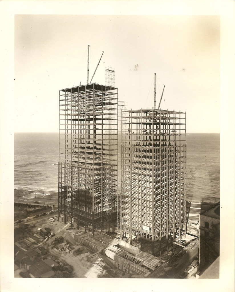 OBSESSED BY THE GRID — Mies van der Rohe, Lake Shore Drive construction